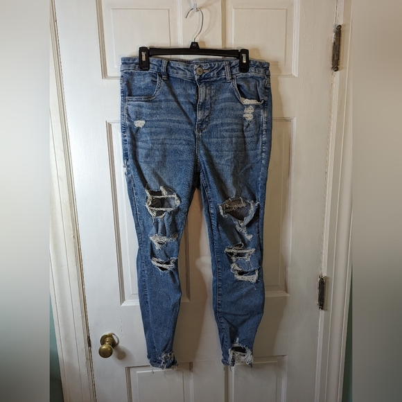 American Eagle Outfitters Denim - American Eagle Distressed 12 Short
